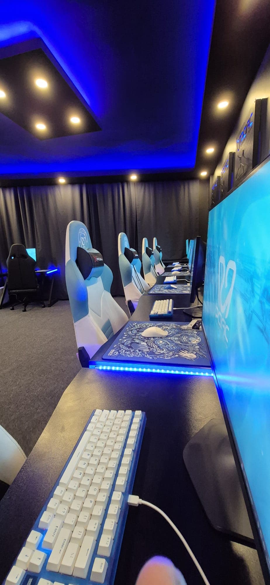 LAN Parties & Bootcamps